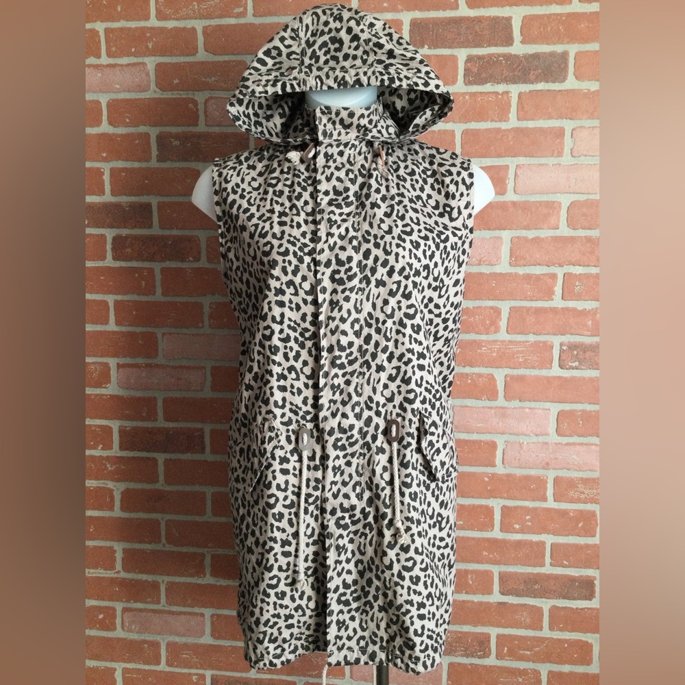 ASHLEY MASON vest sleeveless hooded size M